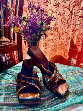 RARE y2k Dollhouse Brown Studded Leather Block Heel Sandals